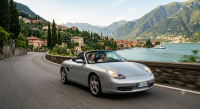 Porsche Boxster Ventennale: la Roadster Tedesca per Scoprire le Pi&ugrave; Belle Citt&agrave;, Laghi e Paesaggi d'Italia. Importazione dalla Germania con Mad Group, 5 Stelle su AutoScout24